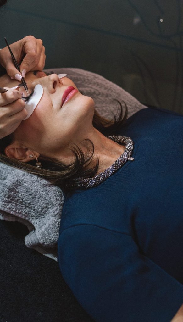 GlowNGo Eyelash Extensions